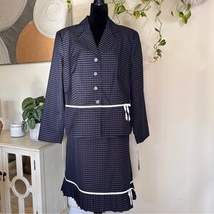Giorgio Sant'Angelo Women’s 2 Piece Navy & White Skirt Suit Set Pleats Size 20W